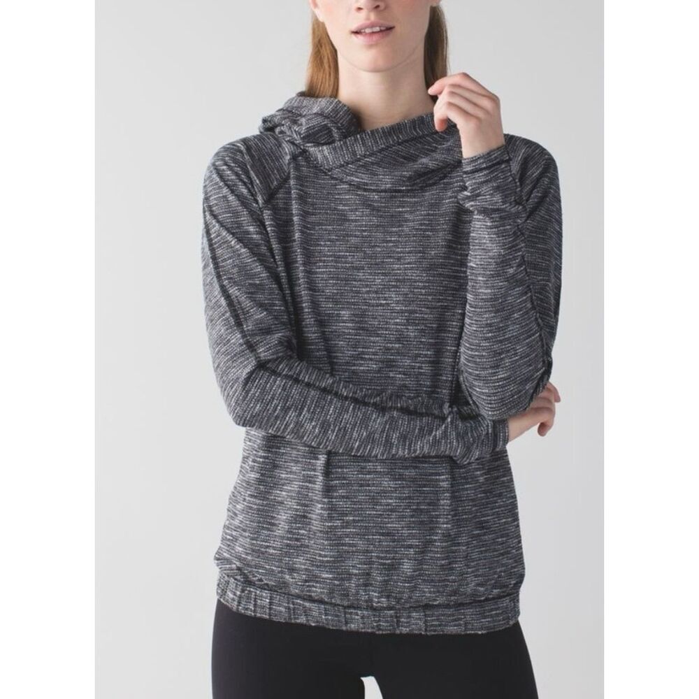 Lululemon Healthy Heart Pullover Hoodie Size 6 Coco Pique Black Gently Worn